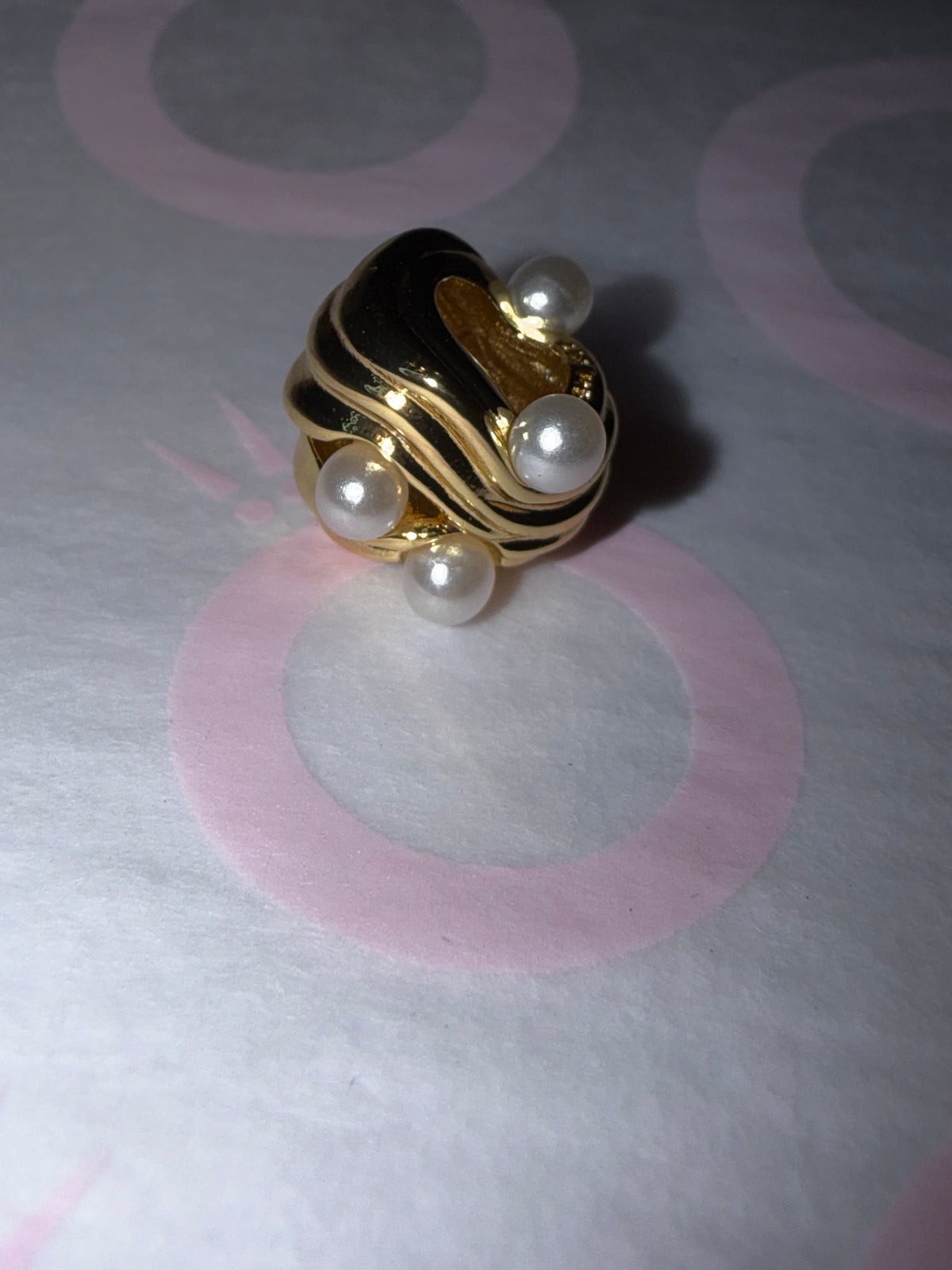 Abstract Waves Charm